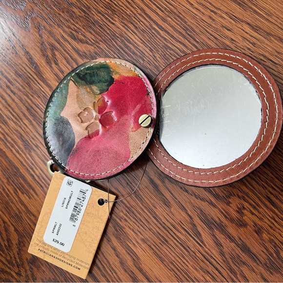 Key Fob - Picture 5 of 5